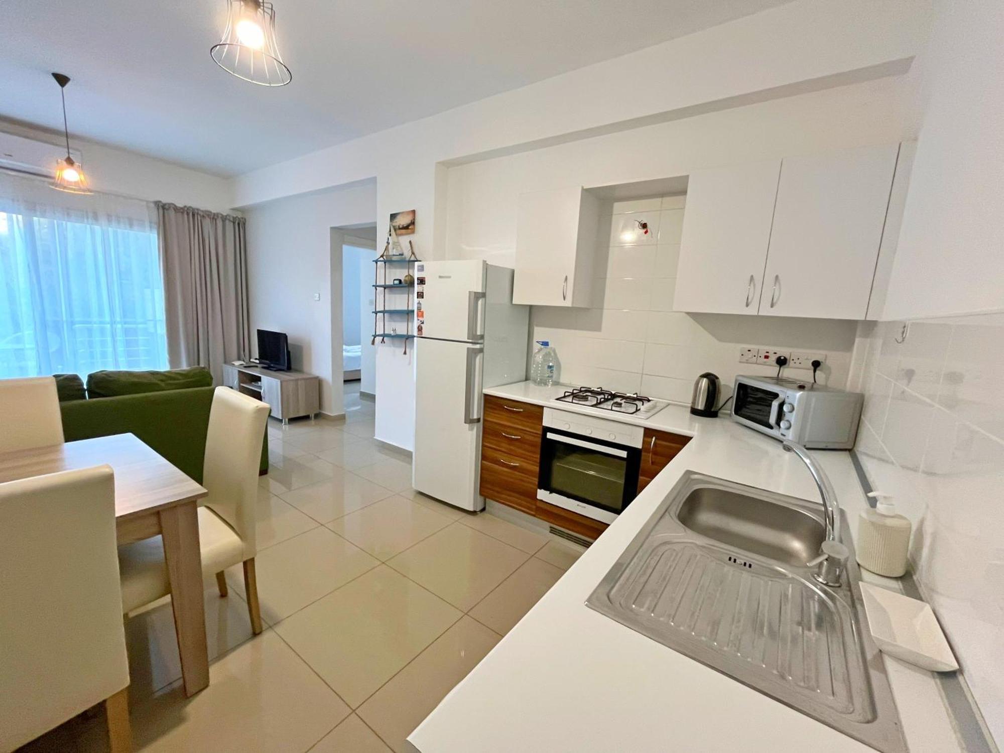 Quitet Two Bedroom Apartment With Private Garden Lukomorye D2 Karavas  외부 사진